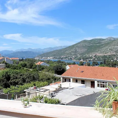 Διαμέρισμα Ira - Two-bedroom With Terrace